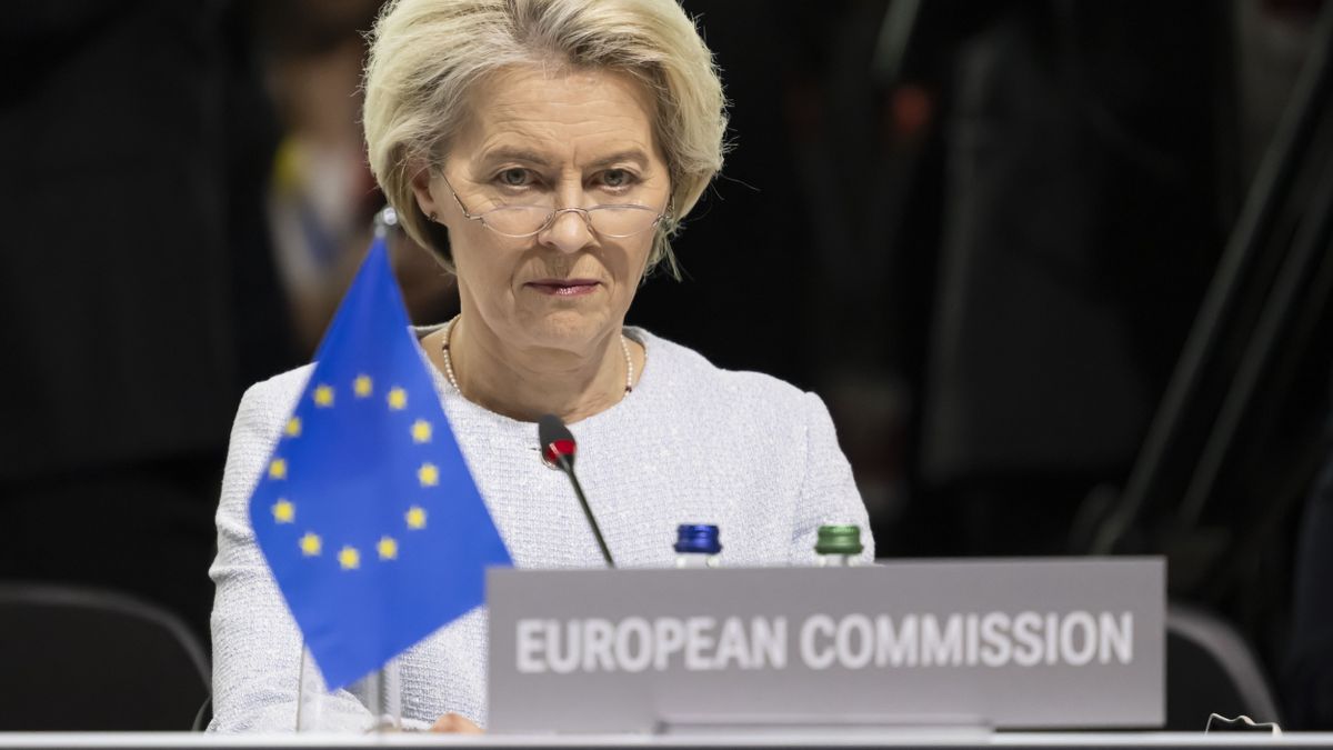 Századvég: kudarcok sorozata és elégedetlenség kíséri Ursula von der Leyen EB-elnökségét