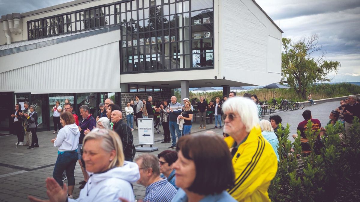 Megünnepelték a Tátika étterem és környezete megújulását