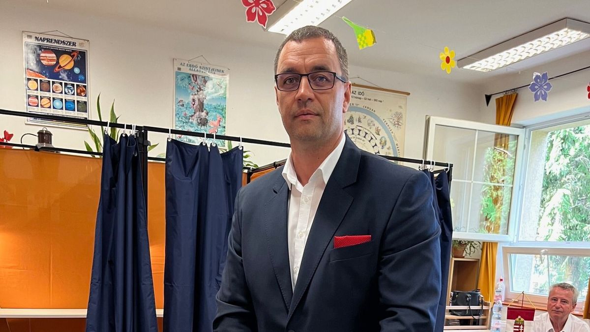 A tapolcai polgármester délelőtt szavazott