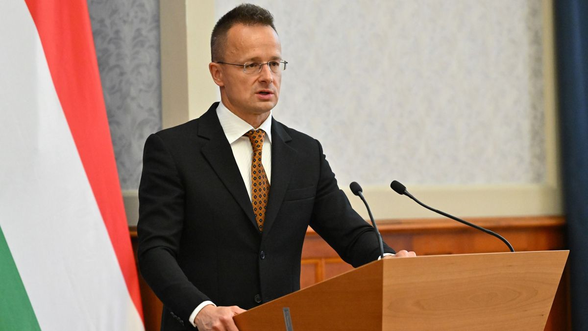 Szijjártó: minden eddiginél nagyobb konzuli jelenlét lesz Kölnben (videó)