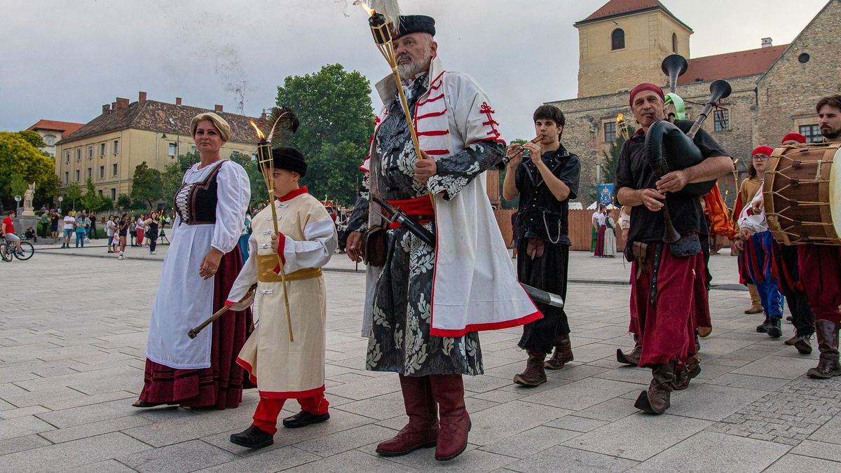 Thury kapitány és a hős várvédők