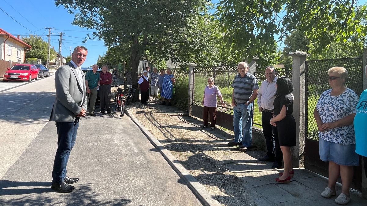 Átadák a devecseri tókerti fejlesztéseket