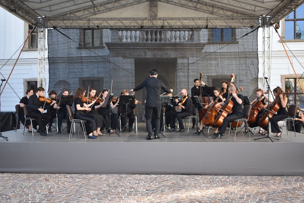 A Pannon Ifjúsági Zenekar többek között Schubert, Bartók és Piazzolla műveiből adott ízelítőt