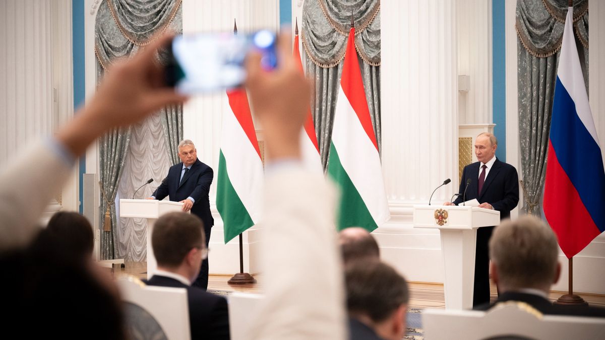 Cseh ANO: Orbán Viktor az egyetlen európai politikus, aki képes Zelenszkijjel és Putyinnal is tárgyalni