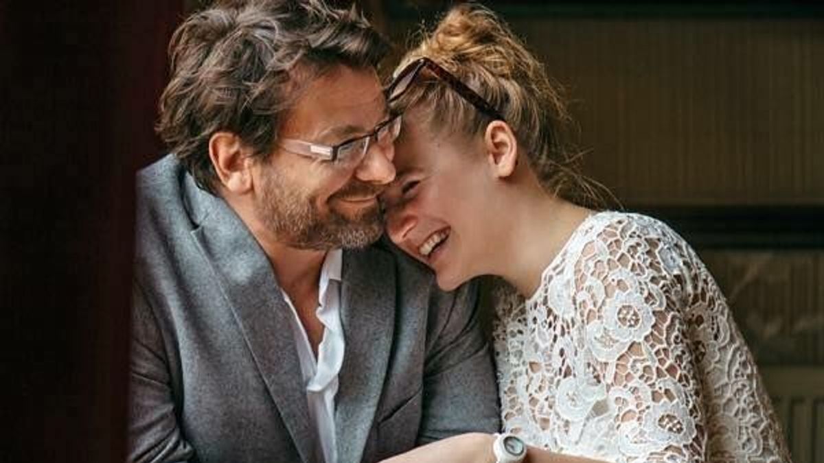 Lovasi András bejelentette, hogy véget ért a házassága