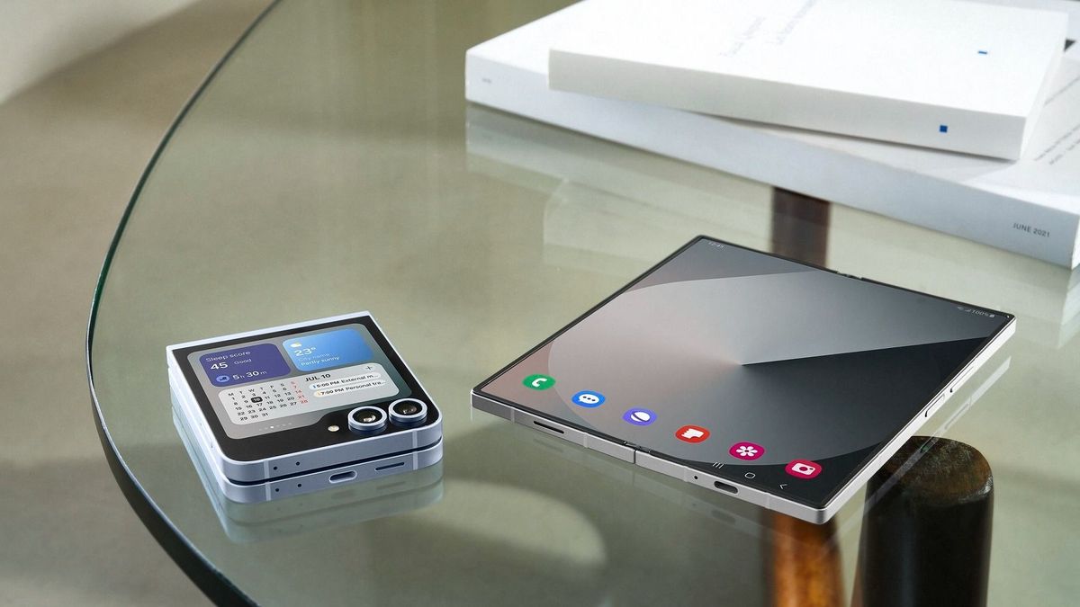 Megvannak az árak: ennyibe kerülnek a Samsung legújabb hajlítható okostelefonjai, okosórái, fülhallgatói