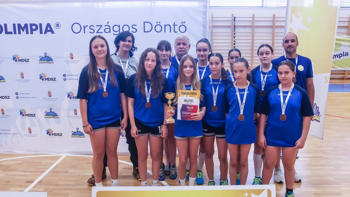 A hajmáskériek bronzérmesek lettek kézilabdában