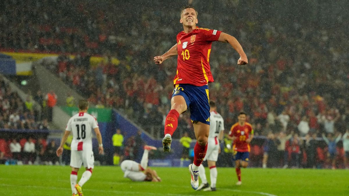 Követőkre vadászik a spanyolok legjobbjának német barátnője (videó)