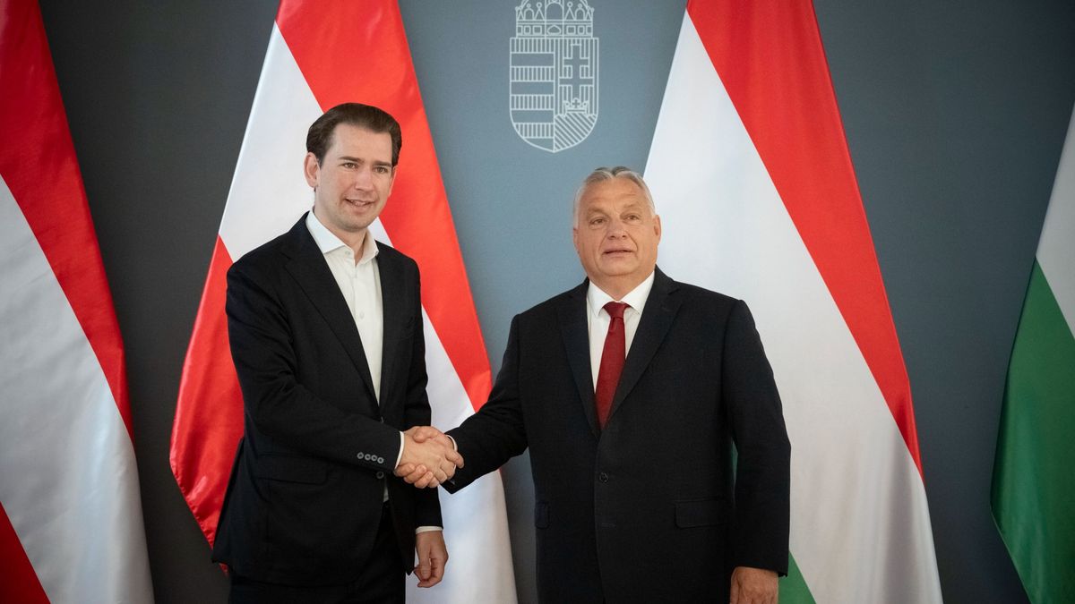 Sebastian Kurz: tárgyalóasztalhoz kell ültetni a feleket