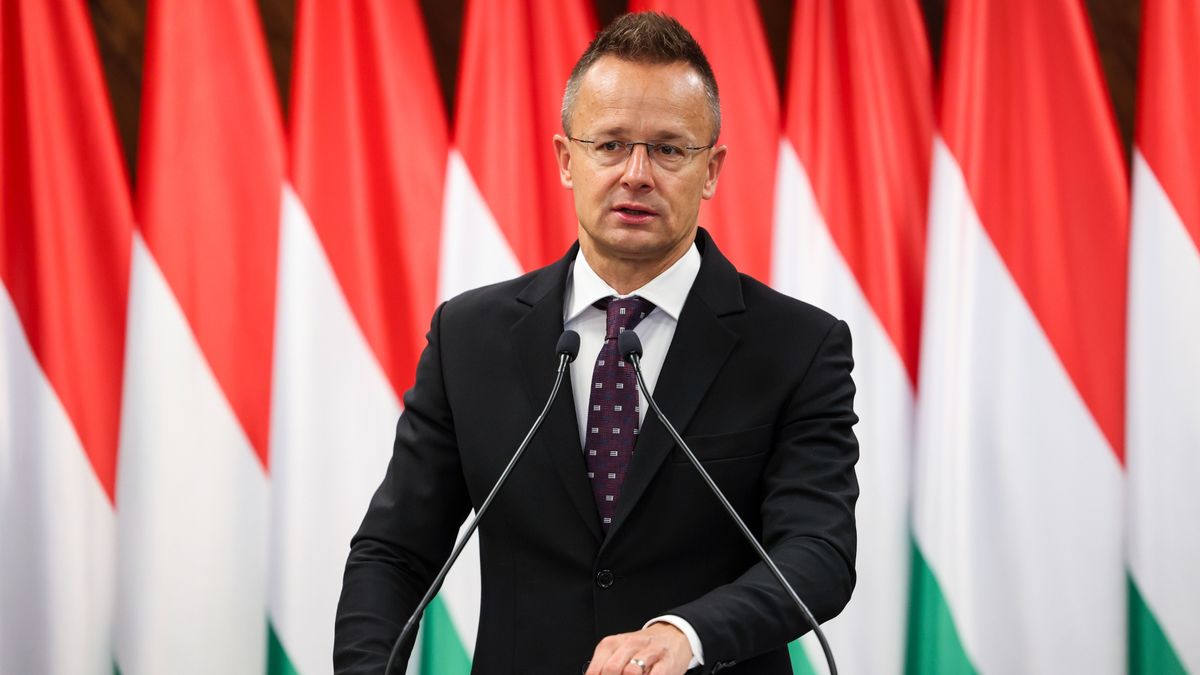 Szijjártó Péter: sajnálatra méltó az EU kül- és biztonságpolitikai főképviselőjének szervezkedése
