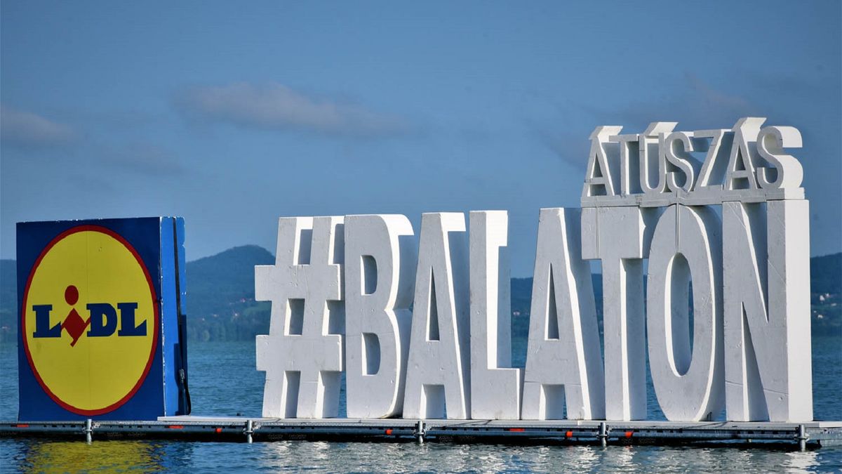Idén is a Lidl biztosítja az energiapótlást a Balaton-átúszás résztvevőinek – A vízparton különleges aktivitások és nyereményjátékok is várnak az érdeklődőkre