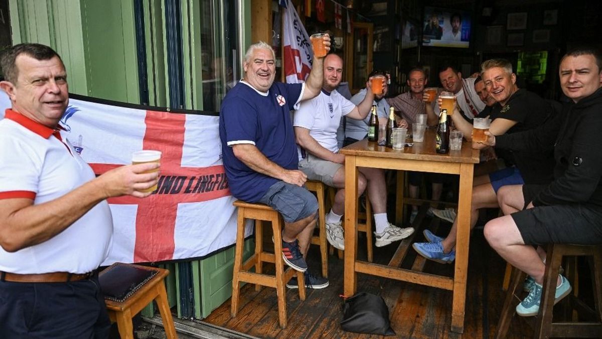Sokáig ihatnak a brit szurkolók az Eb-döntő éjszakáján