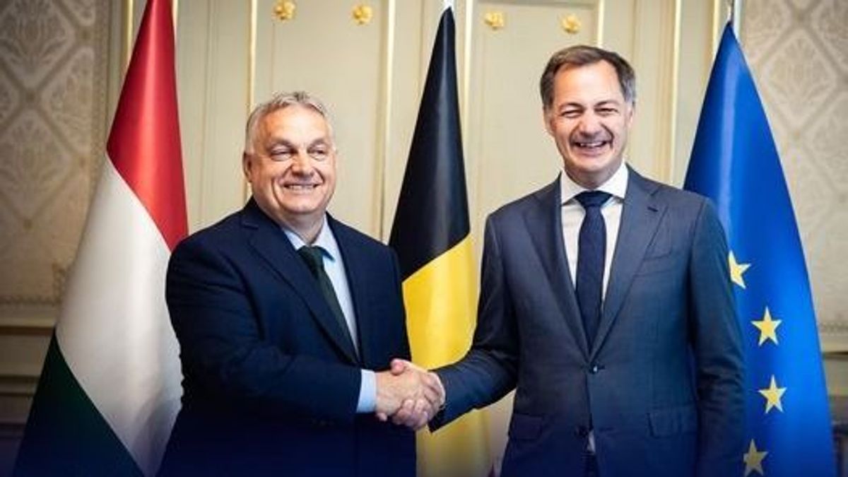Orbán Viktor átvette a soros EU-elnökséget