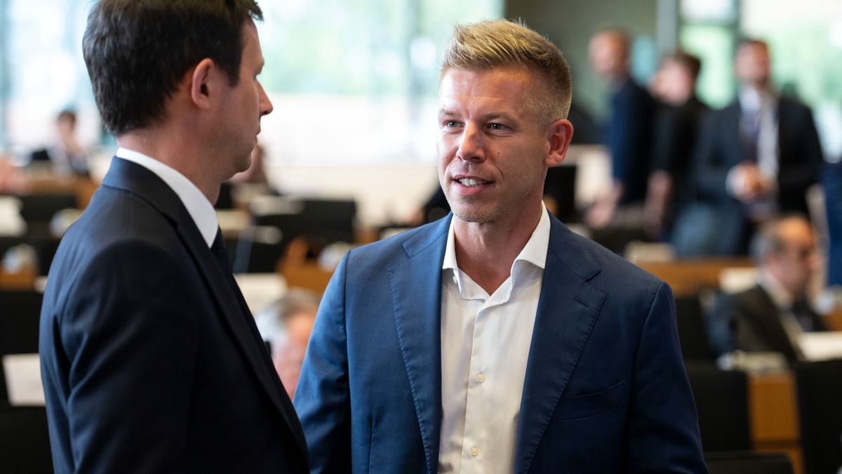 Sok a közös a DK-ban és a Tisza Pártban