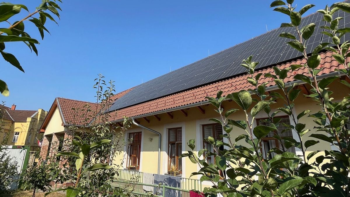 Napelemekkel spórolnak a tapolcai hajléktalanszálló áramfogyasztásán