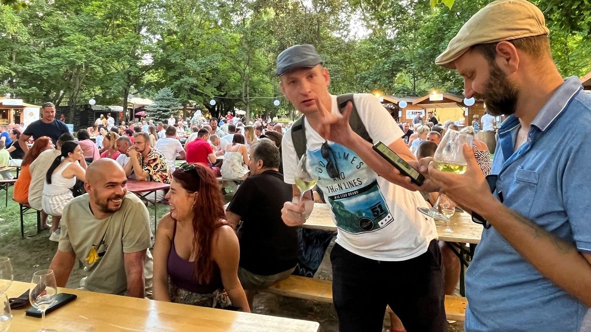 Megnyílt a Badacsonyi Bor7