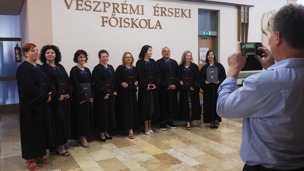 A Dunántúl legnagyobb katolikus felsőoktatási intézménye lettek (galéria)
