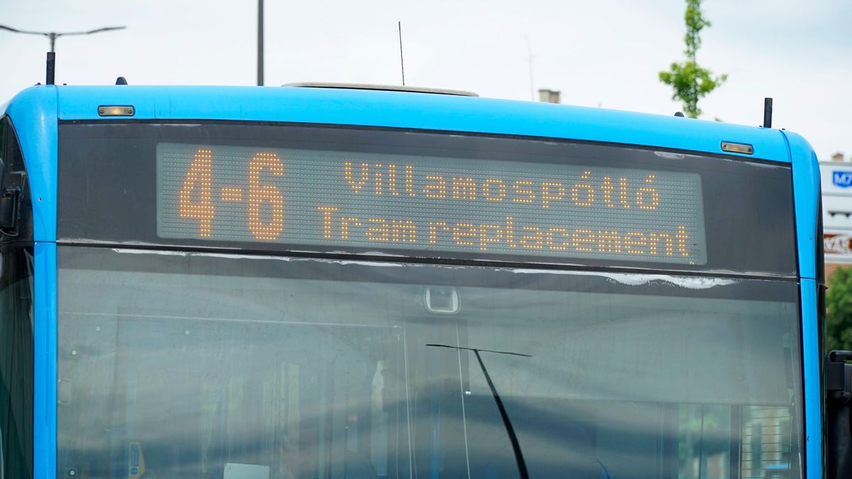 Még ilyet! Meghökkentő baleset történt a Mechwart ligetnél