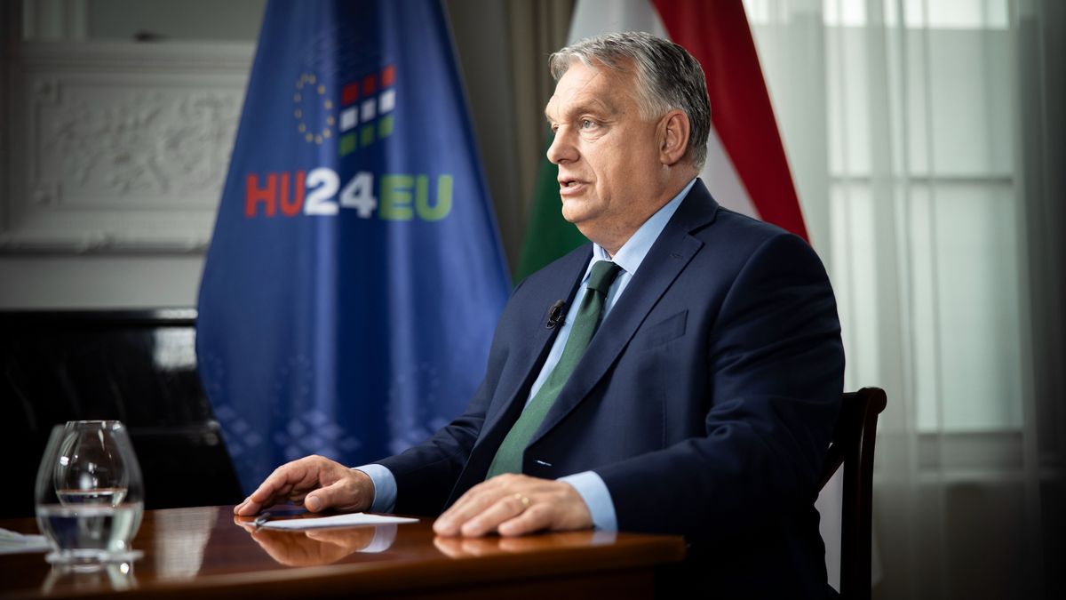 Orbán Viktor este 8 órától interjút ad az M1-en