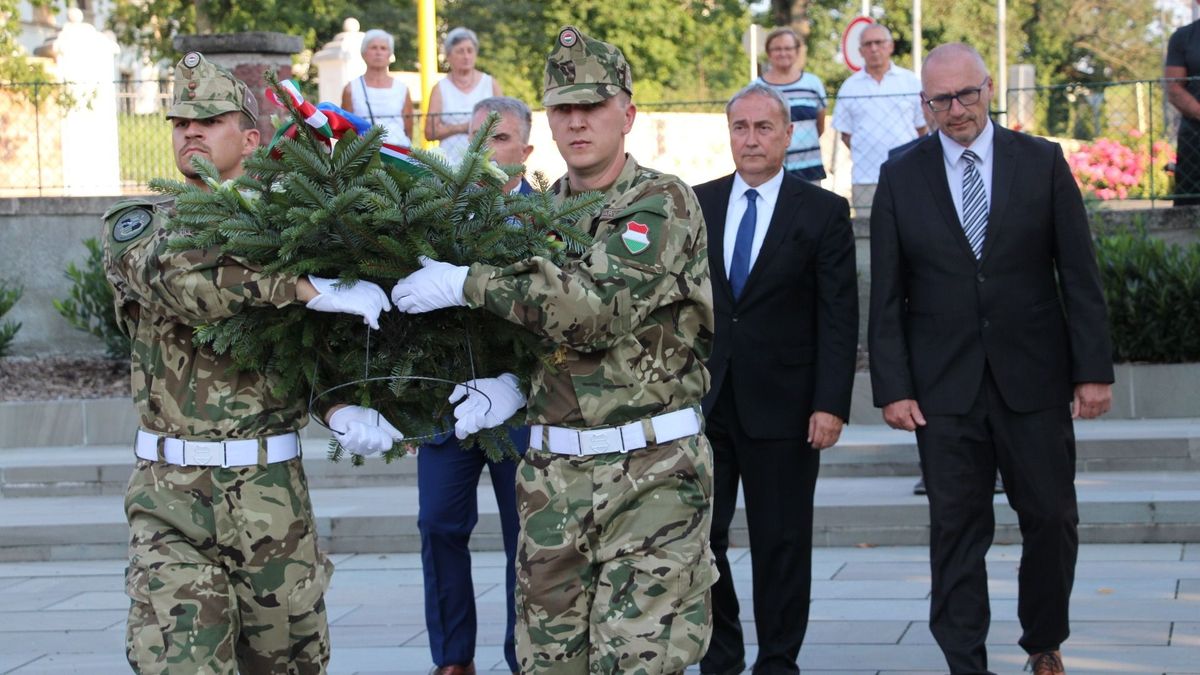 Ünnepi program Pápán