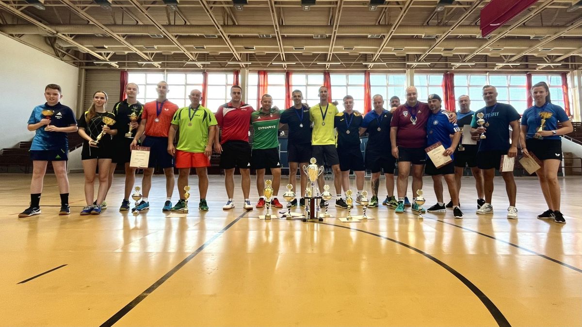 Kiemelkedő teljesítmények és sportbaráti kapcsolatok az országos asztalitenisz-versenyen
