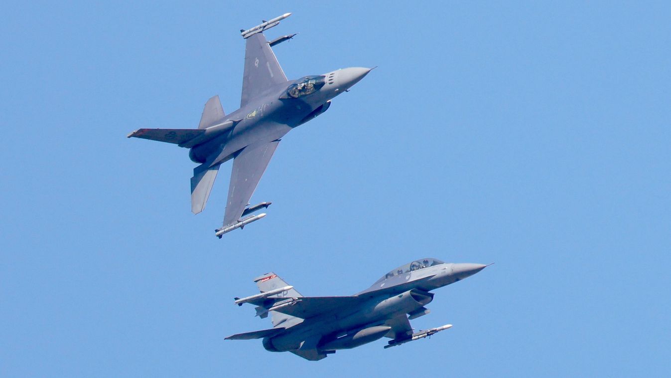 Ukrajna bevetheti a holland F–16-osokat Oroszországban