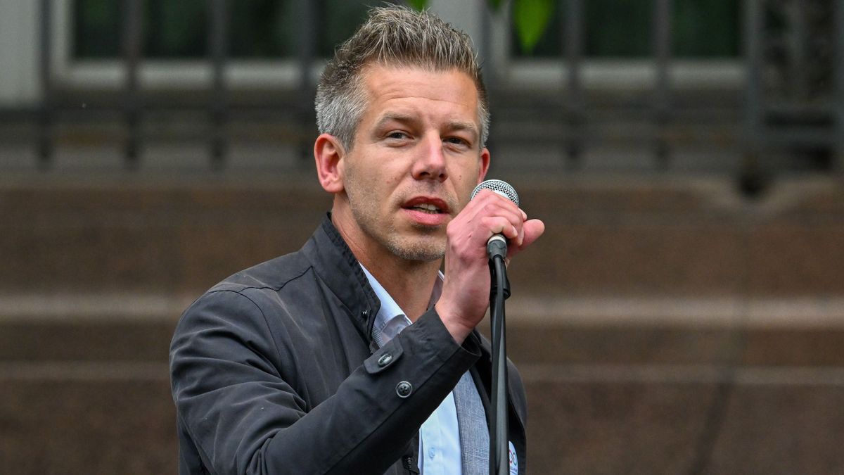 Magyar Péter továbbra is párkeresésre használja a politikát