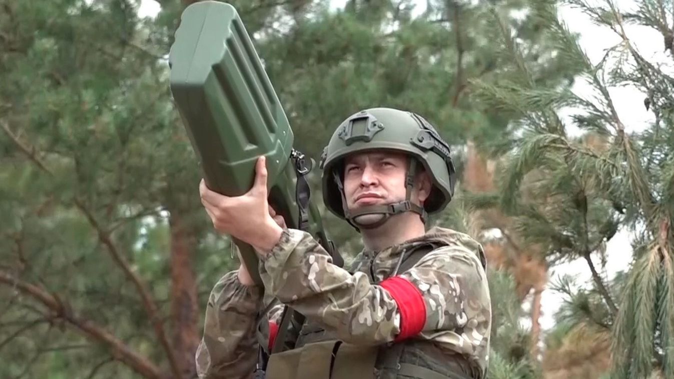 Orosz szárnyasrakétát lőtt le Kárpátalja felett az ukrán légvédelem (videó)