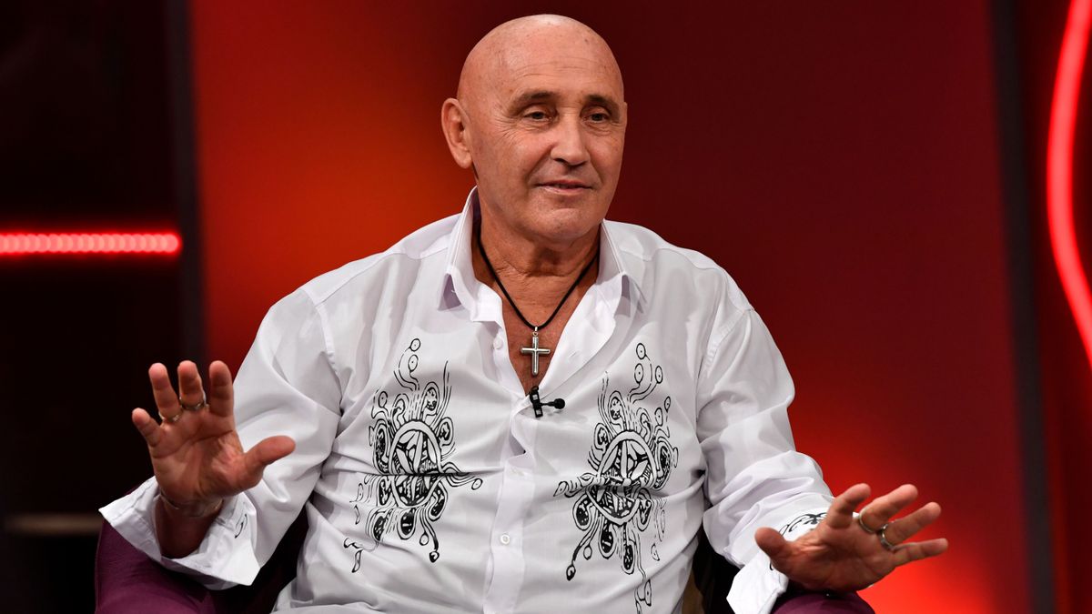 Pataky Attila megállítja az esőt: meg is mutatta, hogyan