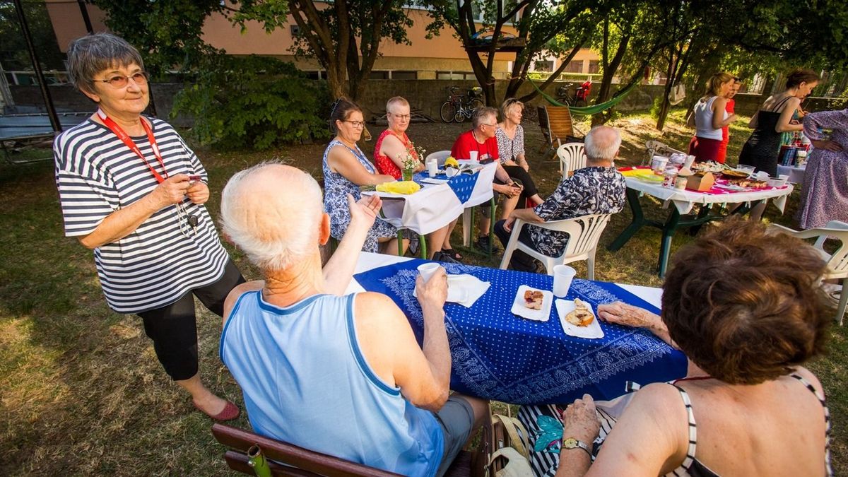 Ismét megnyílnak a jeruzsálemhegyi kertkávézók