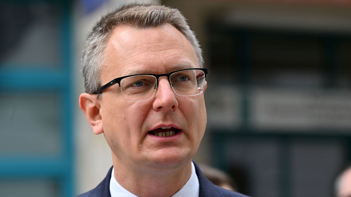 Rétvári: a kórház nem politikai színház, nem a politikusok játszótere