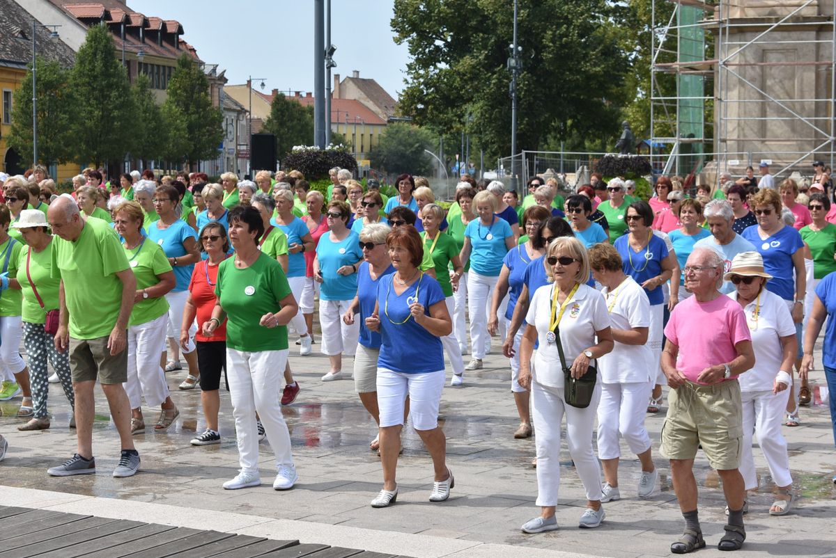 Számos jótékony hatása van a szenior örömtáncnak