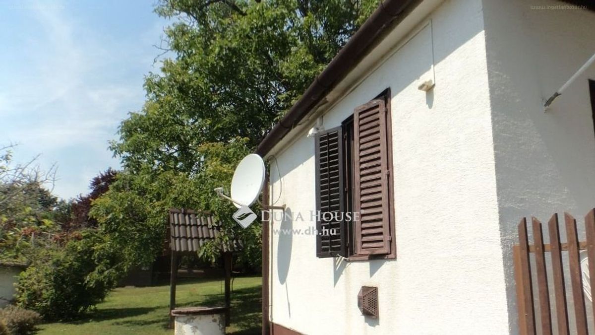 Vegyen rögtön két házat is a Balatonon!