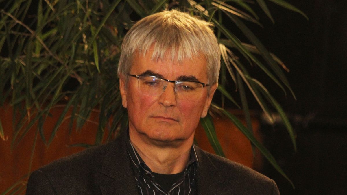 Matúz Gábor eddigi alkotói pályáját összegzi ez a kötet
