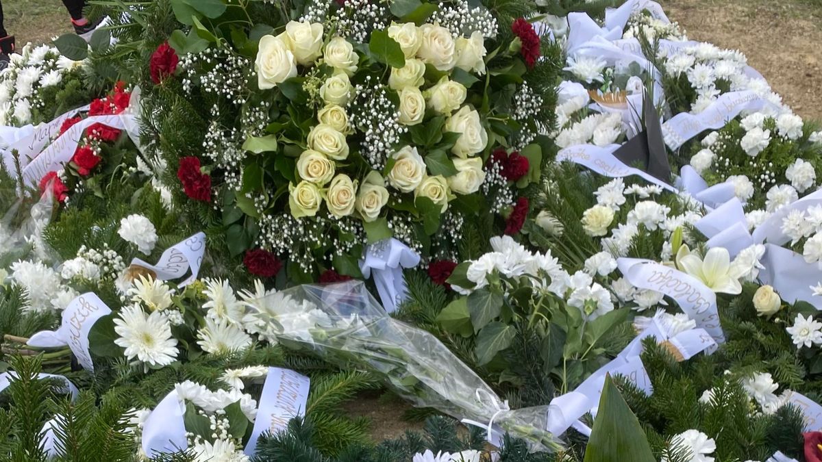 Tragédia Berhidán: Eltemették gyermeküket a szülők