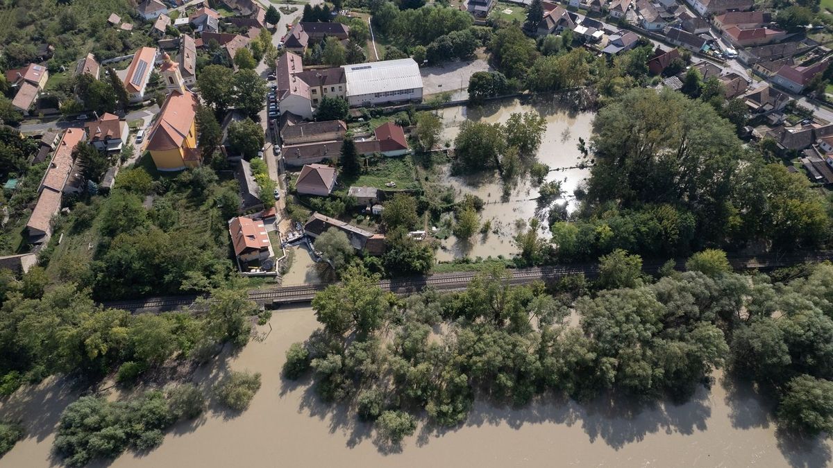 Megkezdődött a Duna tetőzése a Szigetköznél – frissül