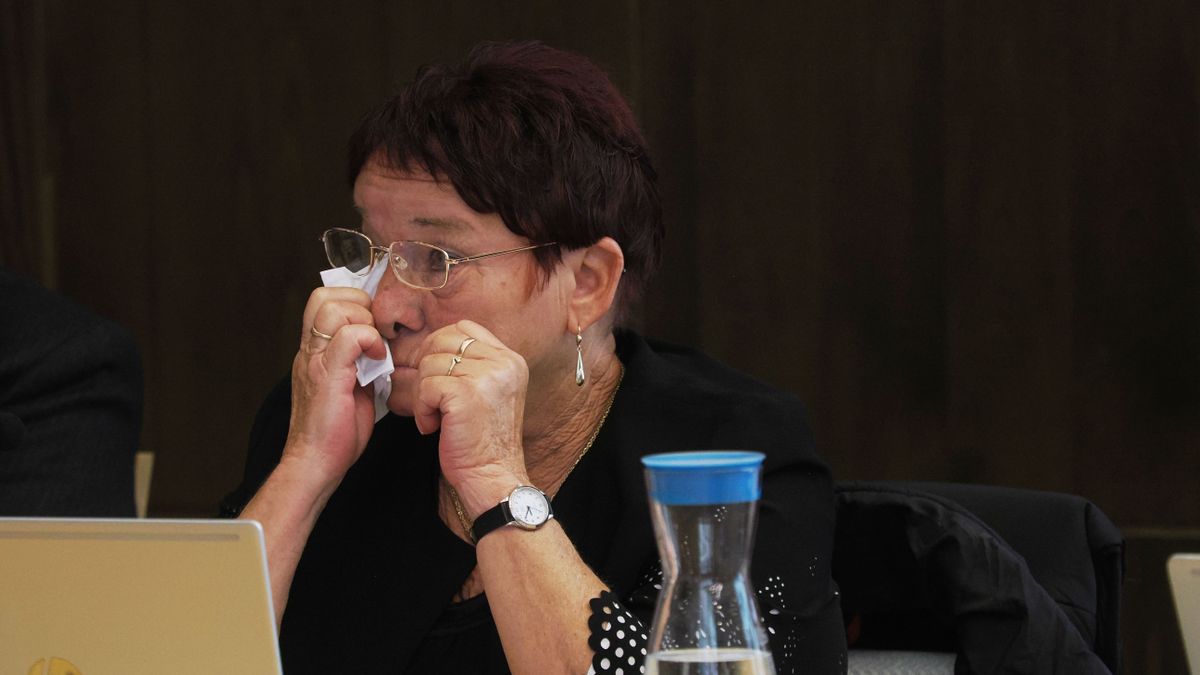 Könnyes búcsú – Stigelmaier Józsefné 14 év után búcsúzik a közgyűléstől