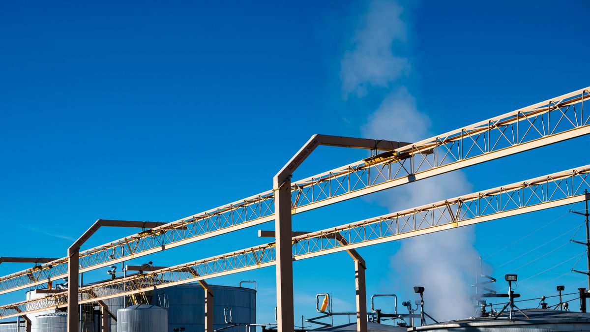 Lantos Csaba: a zöldátálláshoz nélkülözhetetlen a földgáz és az atomenergia