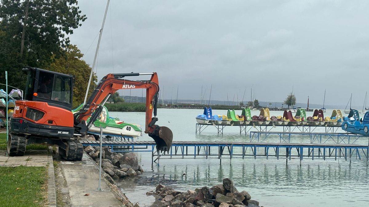 Balatonalmádi strand: nem rombolnak, építenek! (képgaléria, videó)