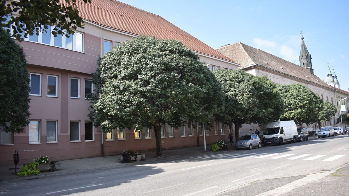 Elektronikus időpontkérés a pápai kórházban