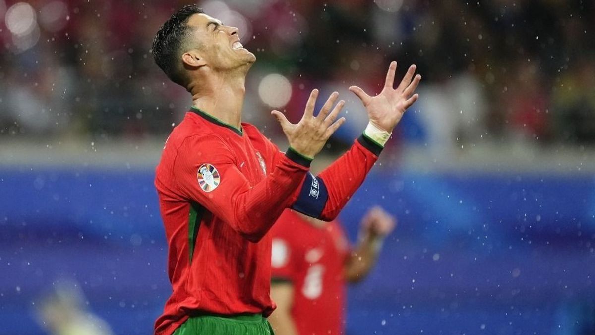 Egymilliárd követő nem elég: Ronaldo újabb rekorddöntésre készül a videóival