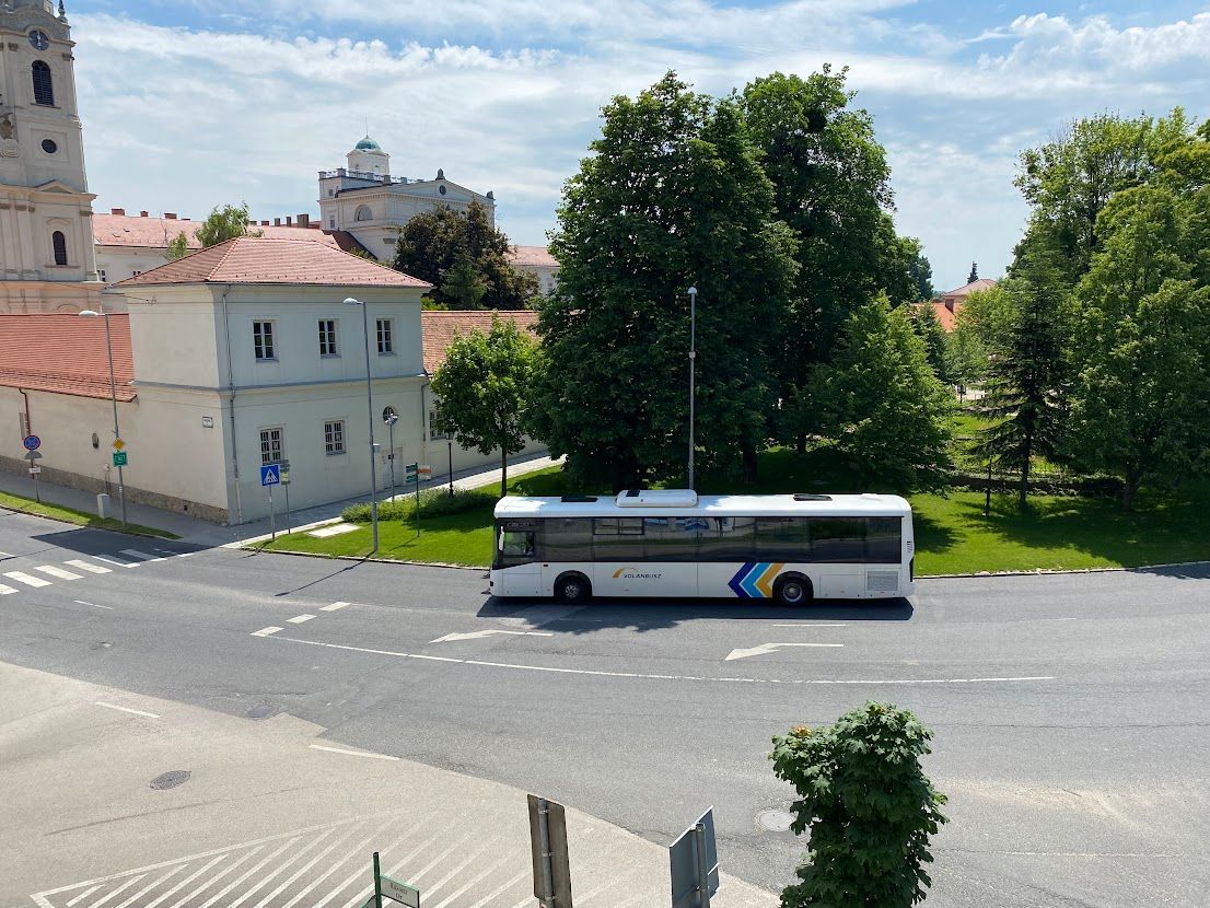 Vonat helyett buszra, pótlóbuszra kell szállni október 7. és 9. között a Győr-Veszprém vonalon