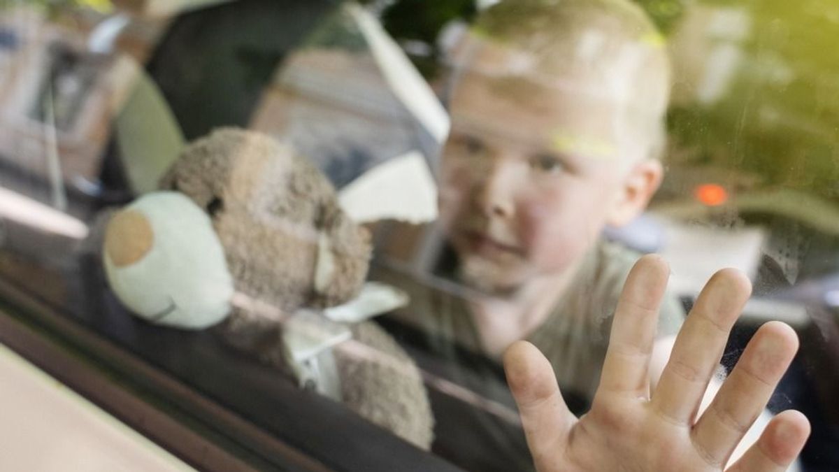 Végre! Itt az első fejlesztés az autóban felejtett gyermekek tragédiája ellen (videó)