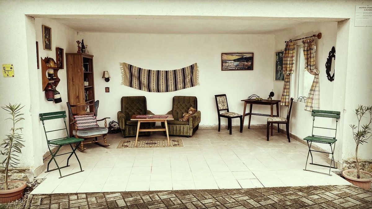 Berendezett buszvárók: a bakonyi, a Balaton-felvidéki szépségverseny újabb megállói (képgaléria, videó)