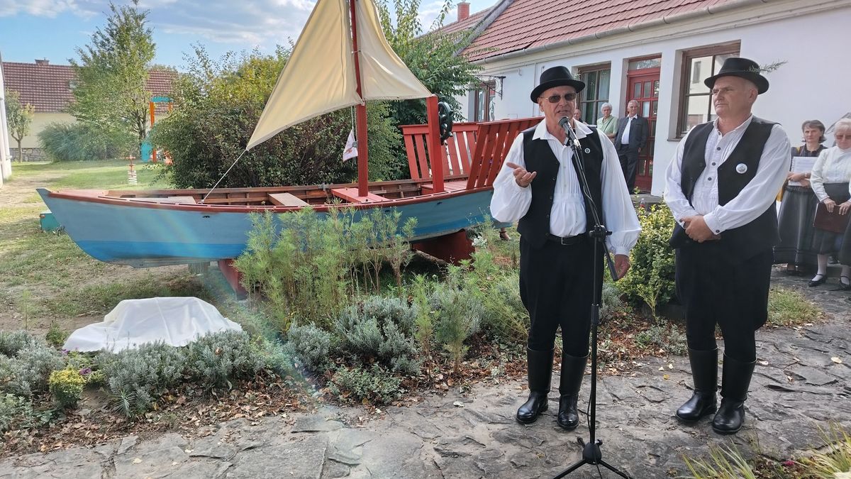 „Aki nem becsüli a múltját, nem érdemli meg a jövőt” – Az elődökre emlékeztek Magyarpolányban