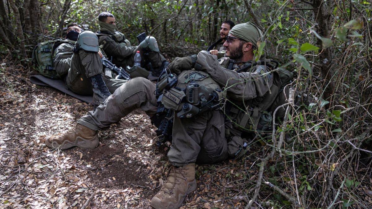 Az amerikai erők csapást mértek a jemeni húszik több föld alatti fegyverraktárára – frissül