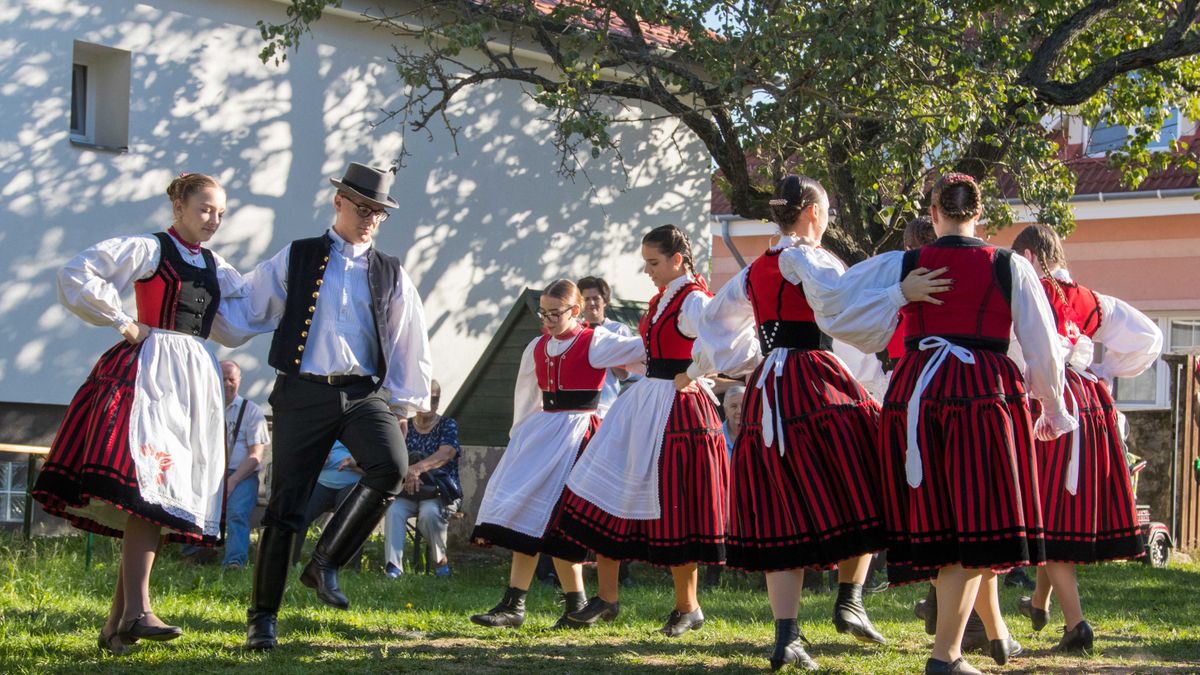 Szüreti mulatság a Felsővárosban