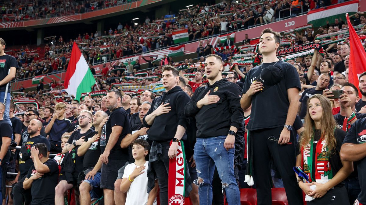 Lesújtott az UEFA – kitiltották a magyar szurkolókat a stadionból