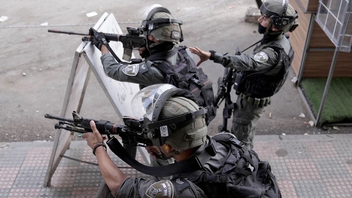 Izrael likvidálta Bejrútban a Hezbollah logisztikai főnökét – frissül