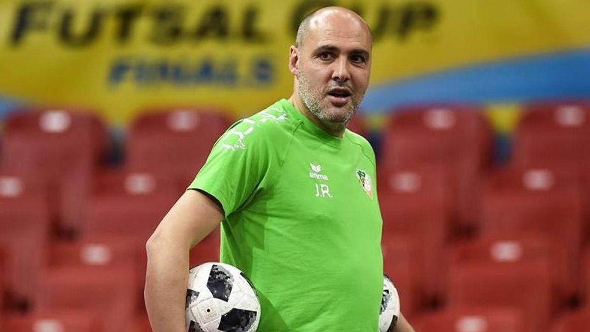 Világbajnok spanyol edzőt igazoltak a veszprémi futsalosok